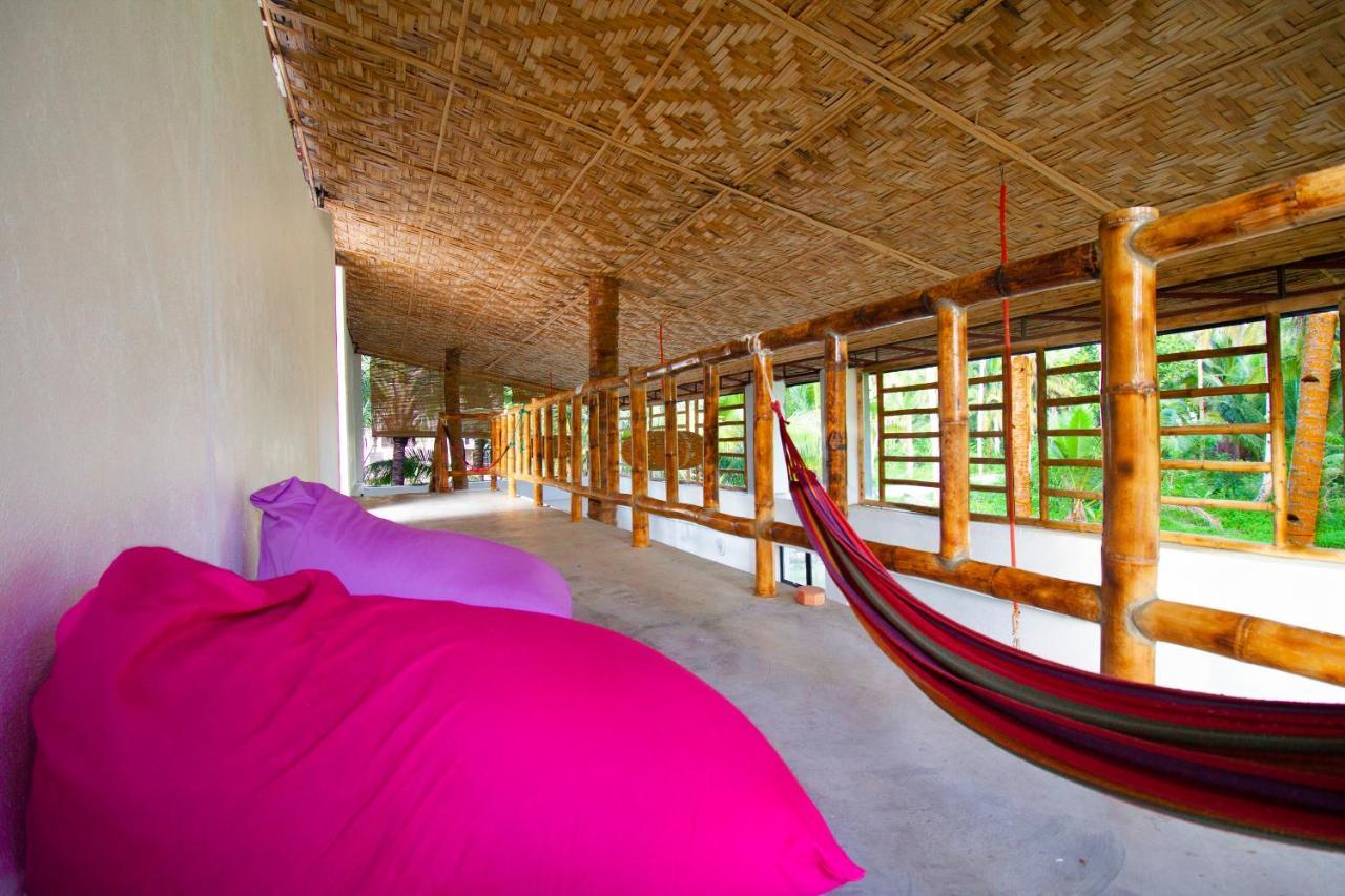 Sunlit Hostel General Luna  Εξωτερικό φωτογραφία