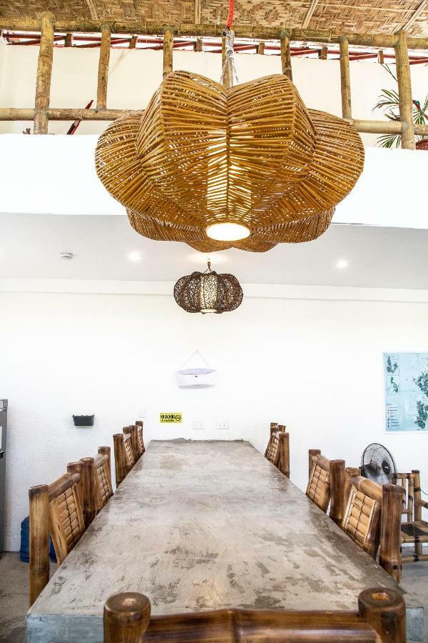 Sunlit Hostel General Luna  Εξωτερικό φωτογραφία