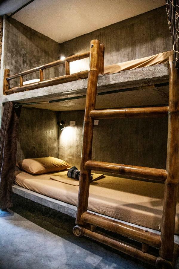 Sunlit Hostel General Luna  Εξωτερικό φωτογραφία